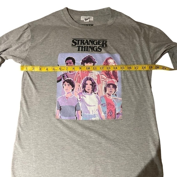 EUC Streetwear Society Stranger Things shirt, heather grey, size medium. - Picture 6 of 9